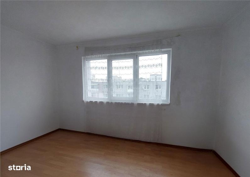 2 camere, etaj 44, semidecomandat, 52 mp Micro 5 - 10