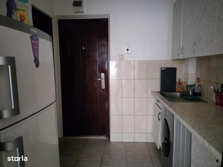 Camera de camin cu baie proprie,de inchiriat - Zona Uzina 2 - 3