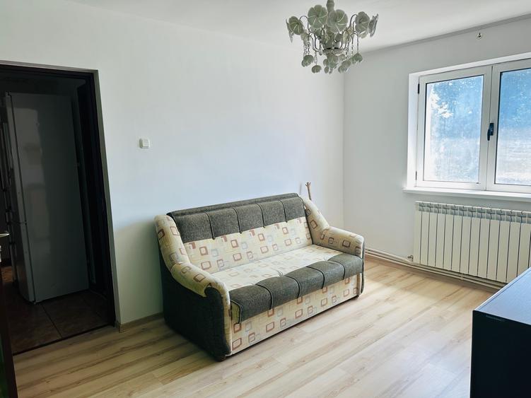 3 camere Semimobilat/Semiutilat zona CEC Bank sud - 2