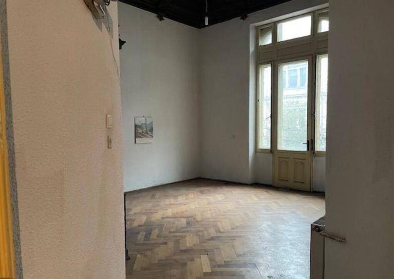 Piata Universitatii,et 1 si st 2ideal apart-hotel,sediu c... - 12