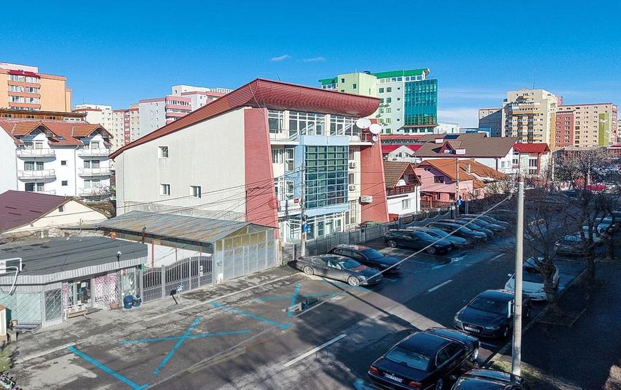 Cladire Multifunctionala - 2