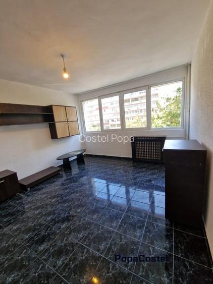 Cantemir - Tineretului 2 camere etaj 4 decomandat, imbunatatit, stradal