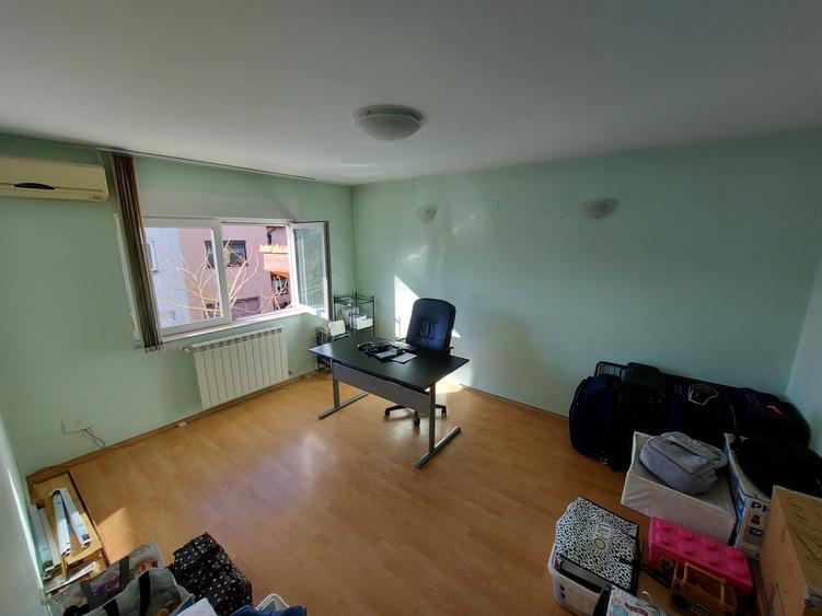 Pipera, cartier Class - 8