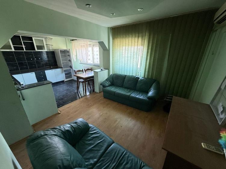 Ofer spre vanzare Apartament 4 Camere la intrare in Micro 17 - 8