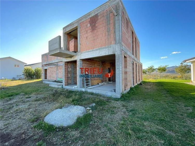 Casă de vânzare în Oarda de Jos cu o priveliște inedită - 9