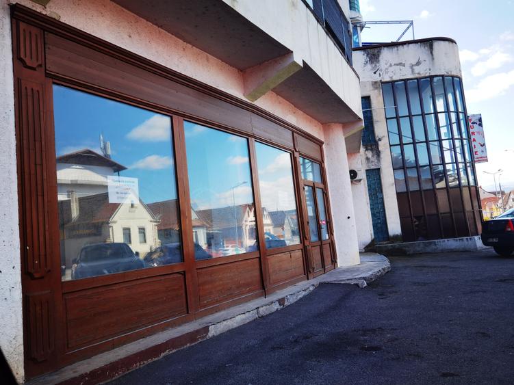Spațiu comercial stradal de închiriat – Str. Oțelarilor, Sibiu (73,4 mp utili) - 1