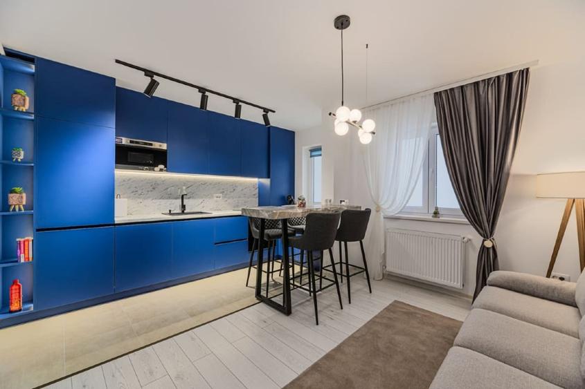 Apartament 3 camere zona Coresi/Top City - 1