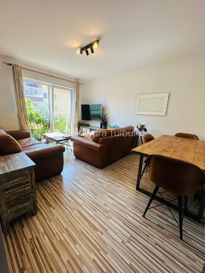 Apartament cu 2 camere decomandate, etaj intermediar, 60 mp, parcare, Porii