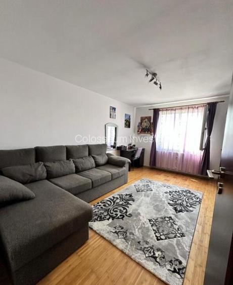 Apartament 2 camere, decomandat - zona Bartolomeu