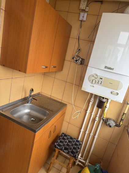 De inchiriat ap 2 camere 1 decembrie - 1