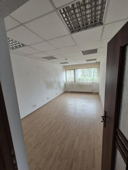 Spațiu comercial, pretabil birouri - 3