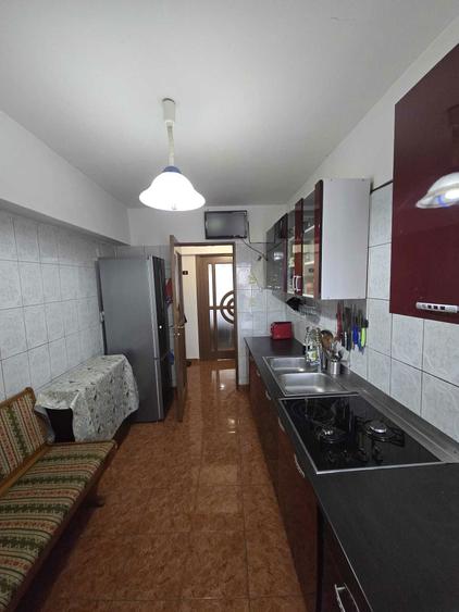 Vand apartament cu 3 camere zona Astra - Racadau - 7