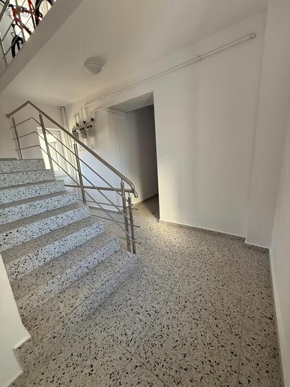 COMISION 0, ap 2  cam, bucatarie separata, bloc lift, geam baie, incalz pardos - 4