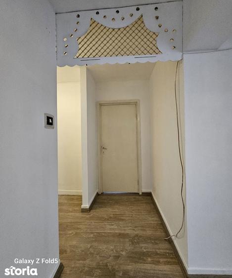 Apartament 3 camere de vanzare Bulevardul Dimitrie Cantemir, Oradea - 3