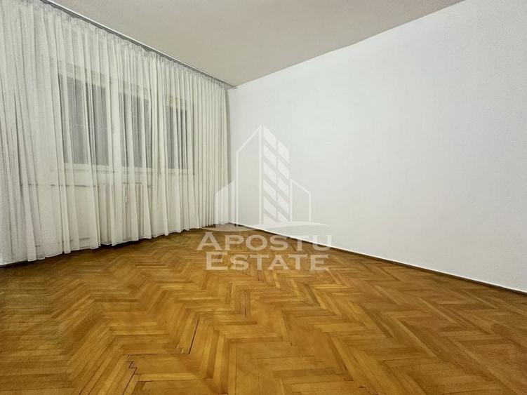 Apartament cu 2 camere, parter inalt, balcon, zona Girocului - 1