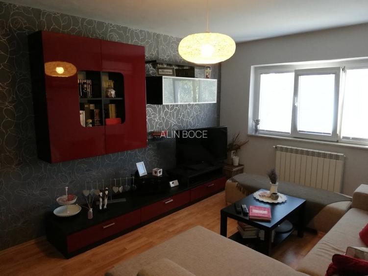 Apartament cu 3 camere decomandat în Girocului Apartament cu 3 camere decomandat în Girocului