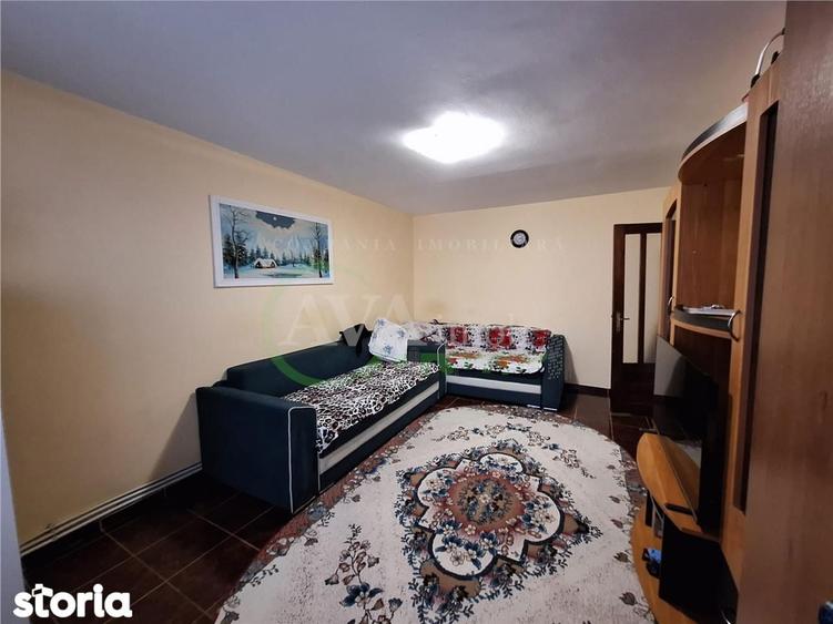 Apartament 3 camere decomandate zona Mioritei - 2
