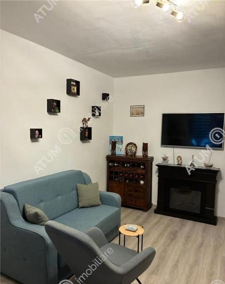Apartament cu 3 camere decomandate loc privat de parcare zon - 1