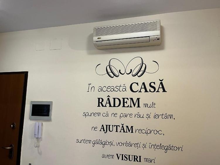 Proprietar vand apartament 2 camere + 1 loc de parcare - 5