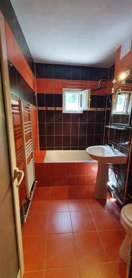 Inchiriez ap 2 cam Mazepa 2 - 4