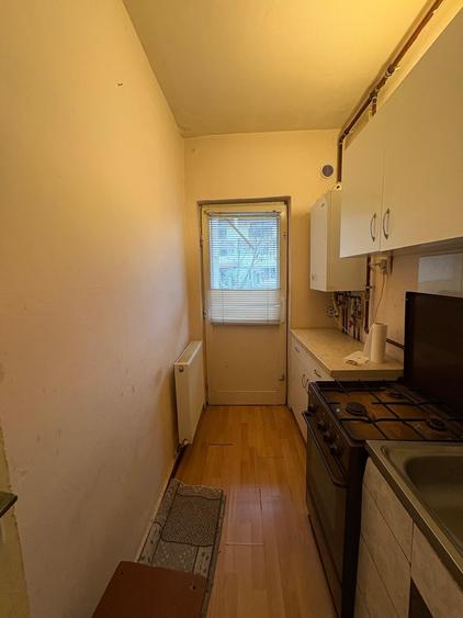 Garsoniera 30mp -etaj 1-zona Peco Porolissum 33.900eur neg - 4