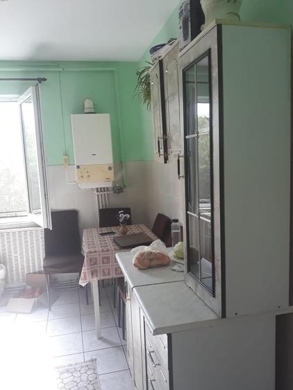 Vand apartament cu 2 camere cf. 1, decomandat, etaj 4/4, zoan Bld.  Panduurilor - 10