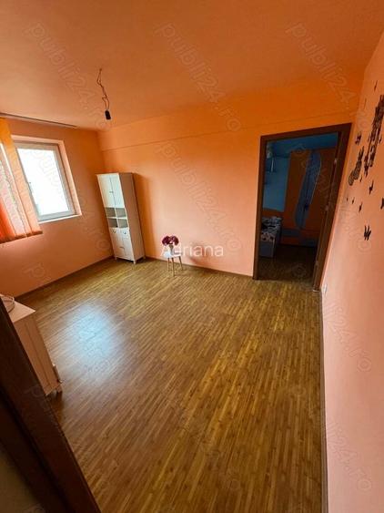 Vand Apartament doua camere