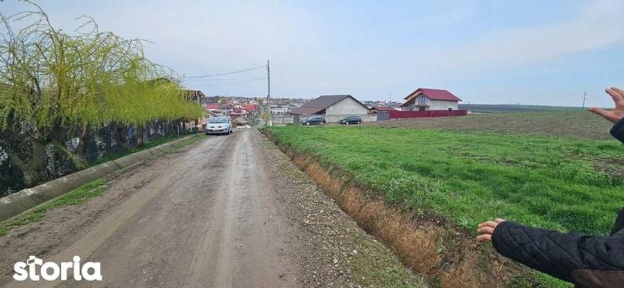 Vand Teren in Sendreni - 3