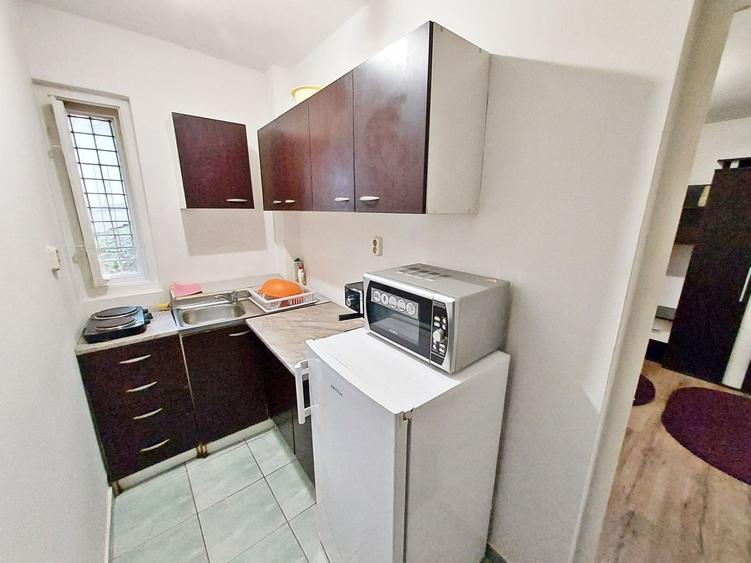 Garsoniera de vanzare, strada Migdalului - 9