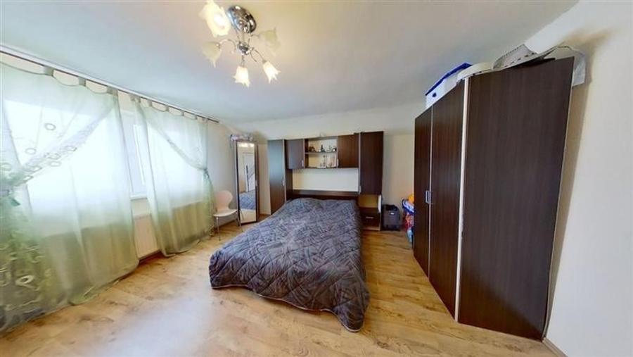 Acasa in Rasnov:Casa cu 5 camere,curte mare si liniste deplina, 500 mp teren, Ce - 3