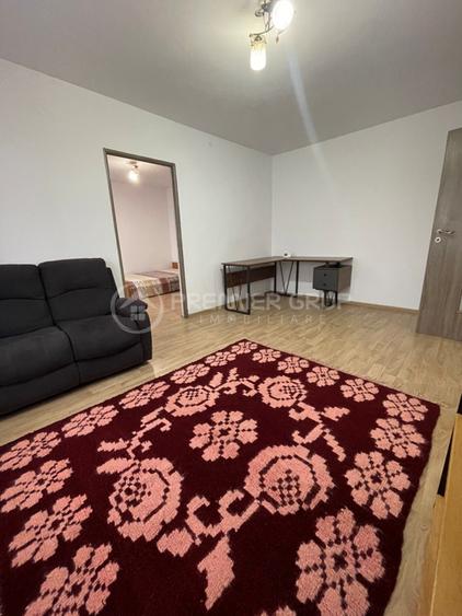 Etaj 3 | Apartament 2 camere 50mp - Podu Roș | CT, mobilat & utilat - 1