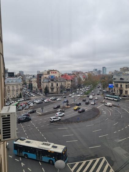 Piata Romana- rond - 5