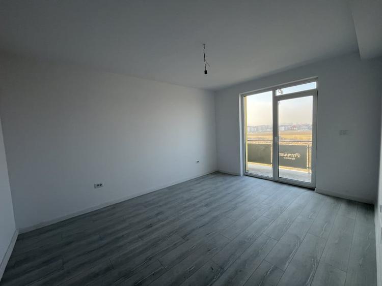 DEZVOLTATOR, DECOMANDAT, ZONA PLANETELOR - 4