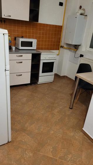 Inchiriez garsoniera Aparatorii Patriei Universitatea Spiru Haret - 2