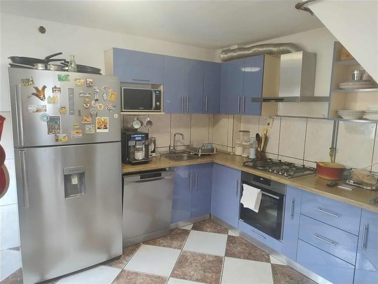 RECO Casa 4 camere, Central - 12