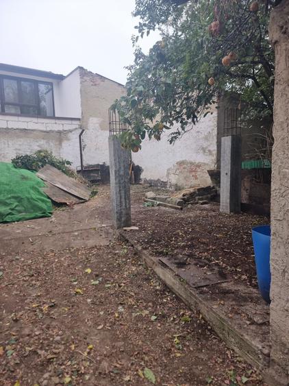 Casă cu 2 camere în Central