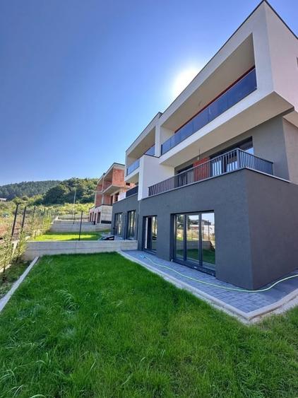 Duplex cu un design deosebit, spatiu generos si curte proprie - 4