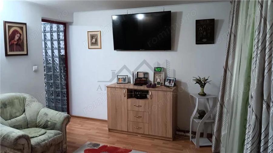 Barnova str Principala Vila P+1+M 225mp Teren 600mp amenajat - 20