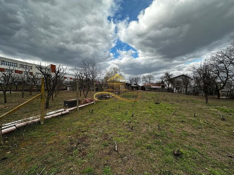 Teren Magura 2000 mp - intravilan -str. Intre Vii / Bacau - 5