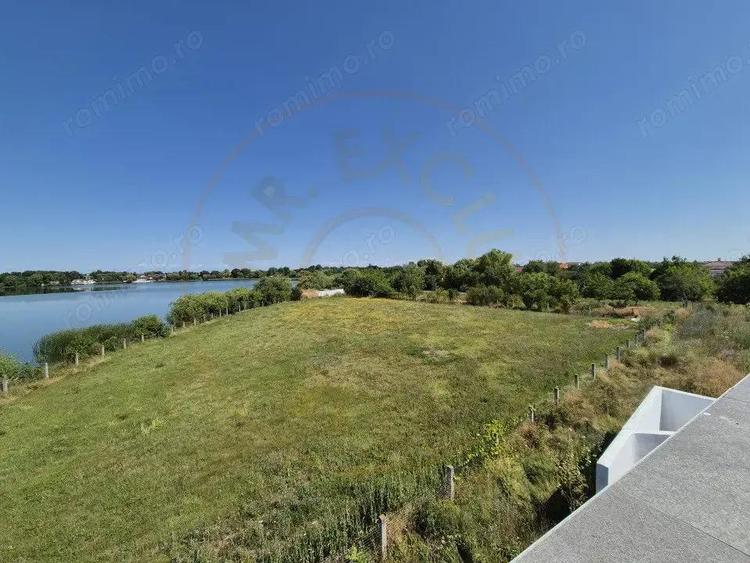 Priveliste spre lac! - 2