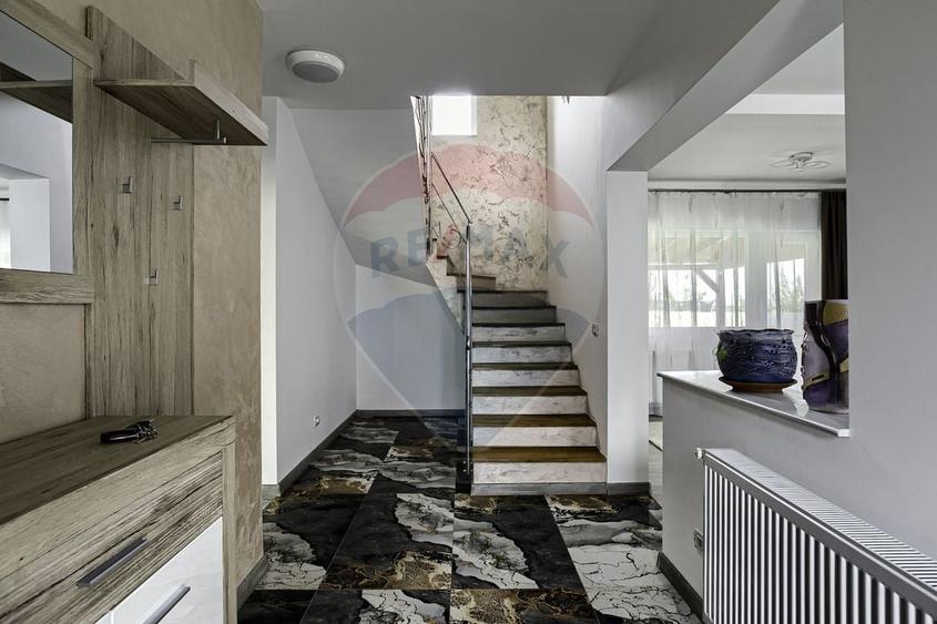 Casă de închiriat în cartierul Athena, zona 6 Vânători - 4