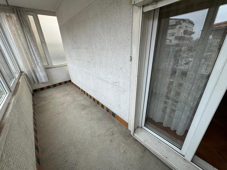 Vanzare apartament trei camere imobil solid Piata Ion Mihalache metrou - 14