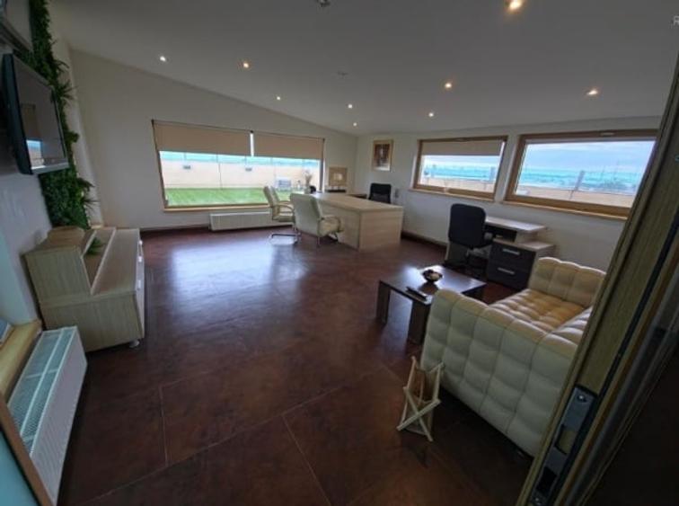 Spatiu birouri modern, mobilat integral - 3