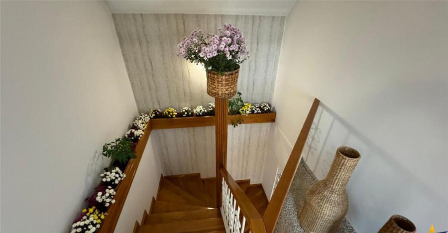 LUX Vila, pozitionare Premium, conditii apreciabile:Tur Virt - 33