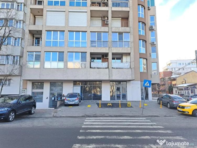 Spațiu comercial, de 143 mp, în Vitan
