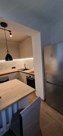 Garsoniera de inchiriat in zona de Piata Universitatii - 4