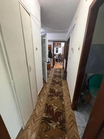 Apartament 2 camere decomandat , et 1 pentru inchiriere, centru Filiasi - 11