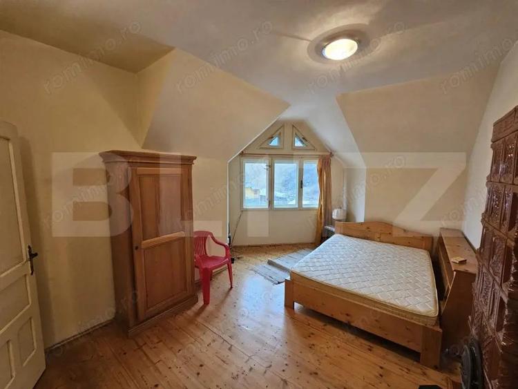 Casa la munte in Scari?oara 286 mp, teren 2.699 mp - 10