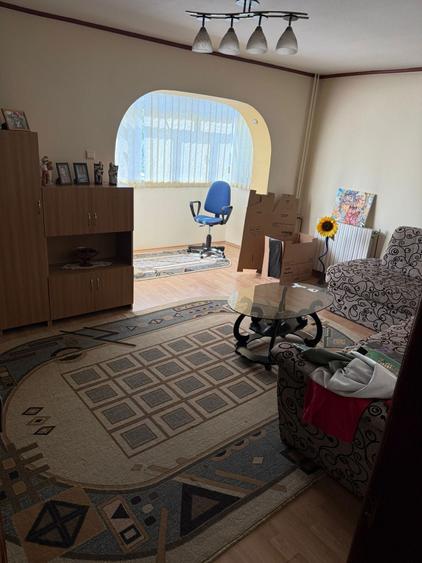 Proprietar Apartament 3 camere Rovine - 4