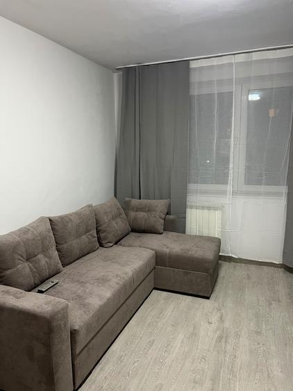 Pers fizica dau spre inchiriere ap 2 camere dec B-ul Dacia - 1